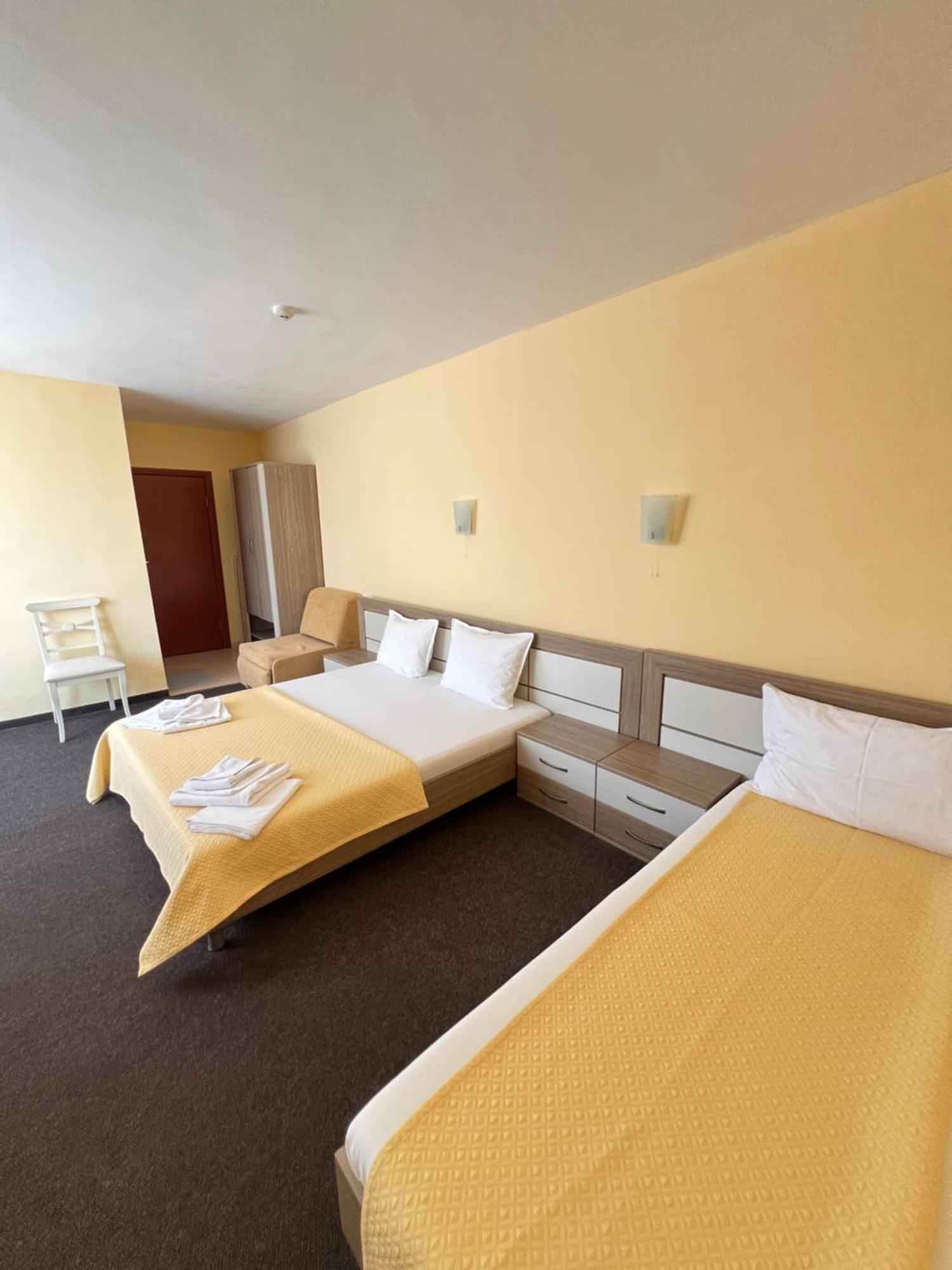 Hotel Damyanoff ロゼネッツ エクステリア 写真