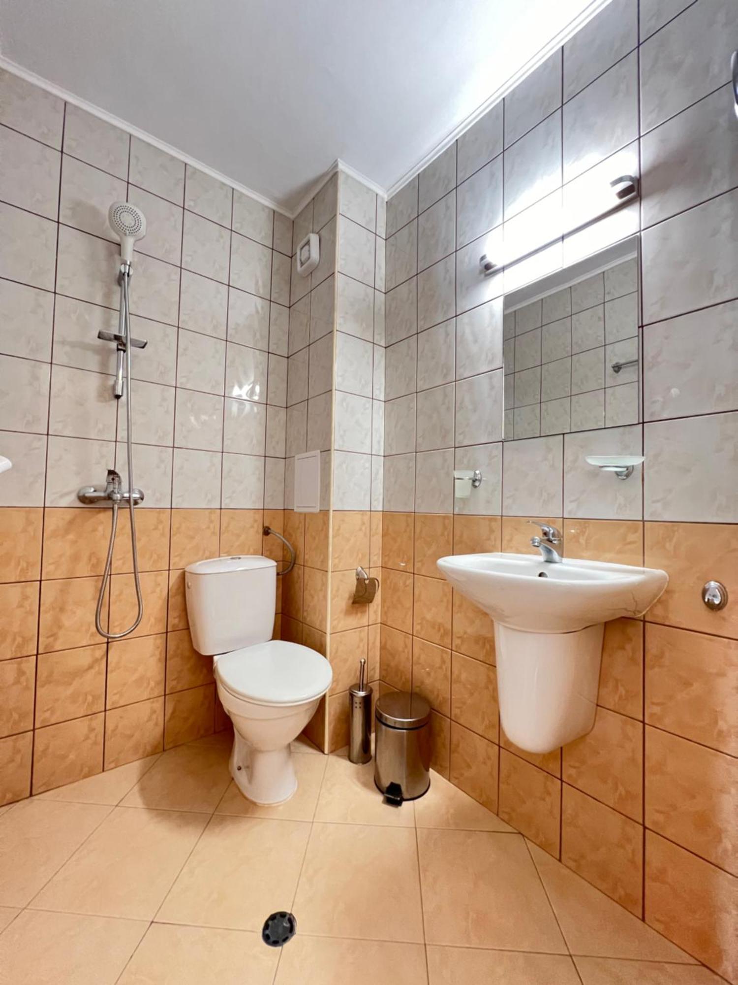 Hotel Damyanoff ロゼネッツ エクステリア 写真